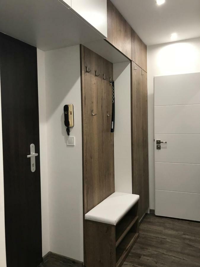 Apartment Kubo Вранов над Топля Екстериор снимка